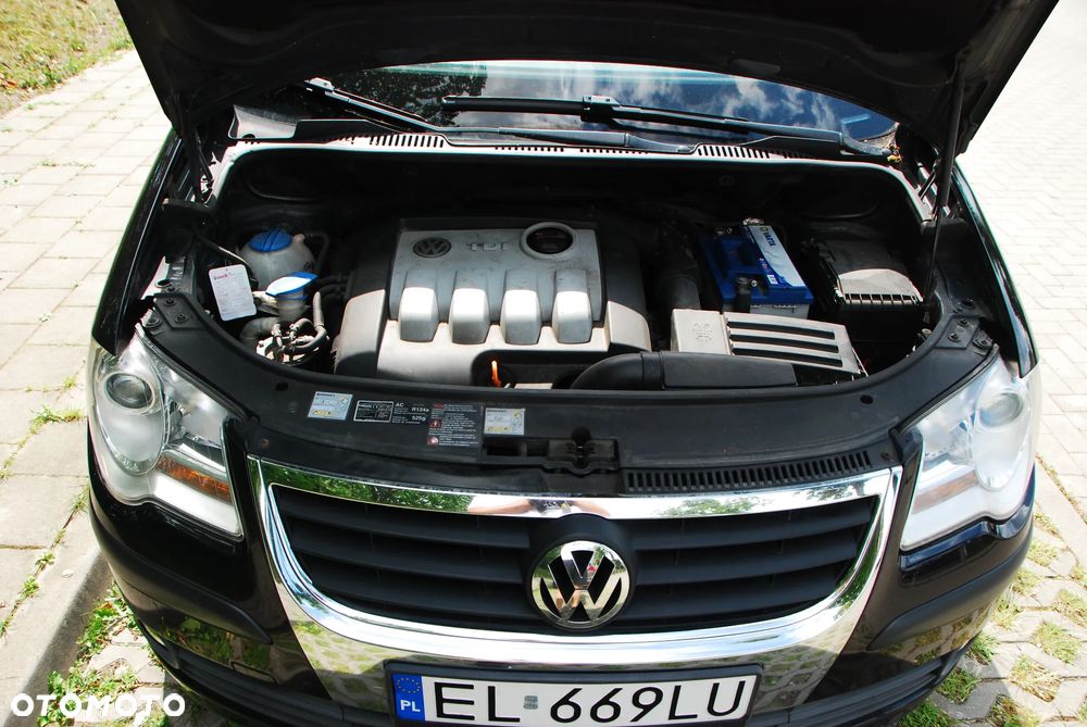 Volkswagen Touran 1.9 TDI Conceptline - 15