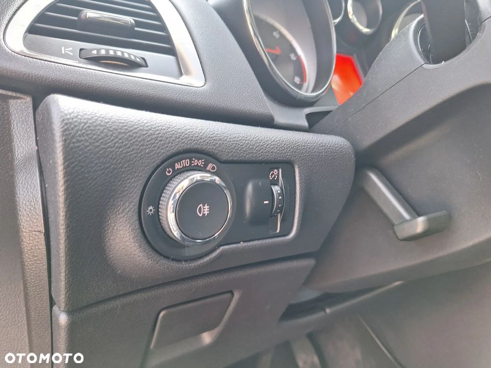 Opel Astra 2.0 CDTI DPF Start/Stop Innovation - 15