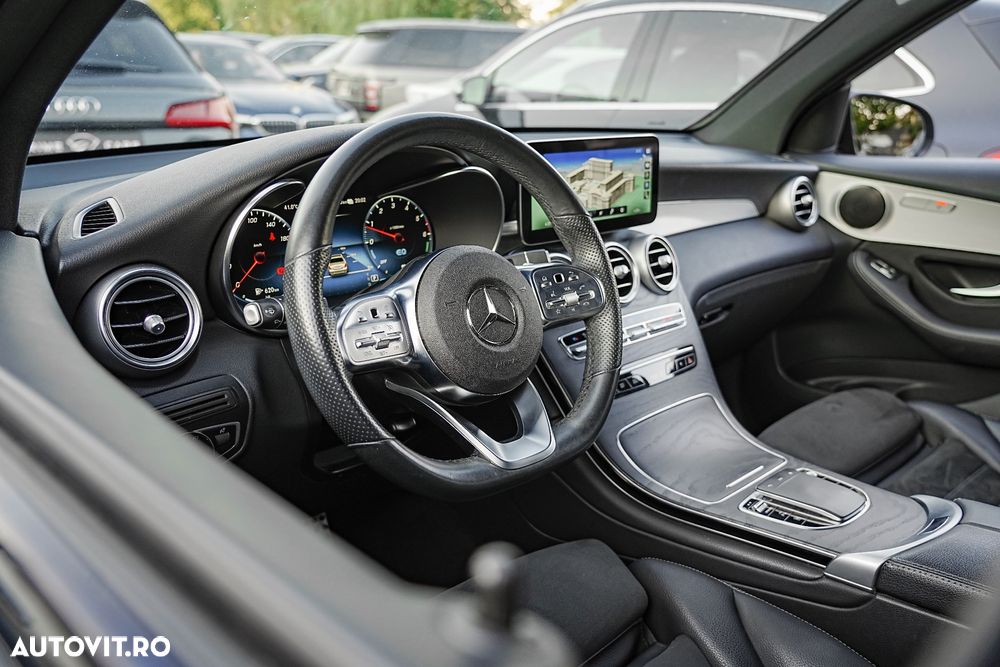 Mercedes-Benz GLC 300 e 4Matic 9G-TRONIC Edition AMG Line - 25