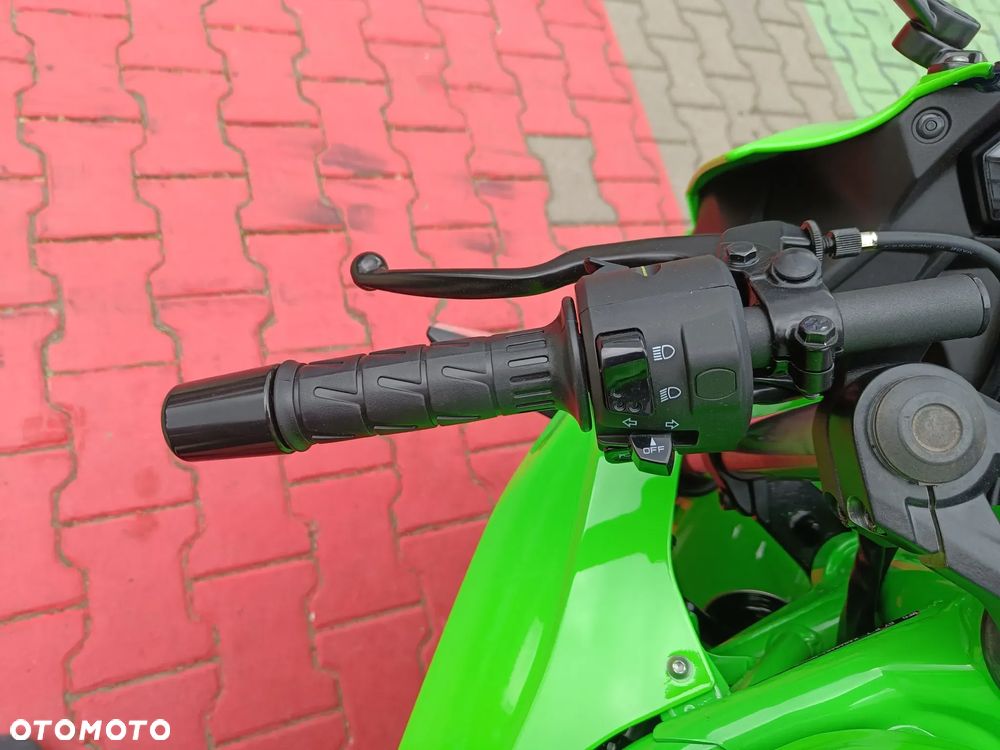 Kawasaki Ninja - 8