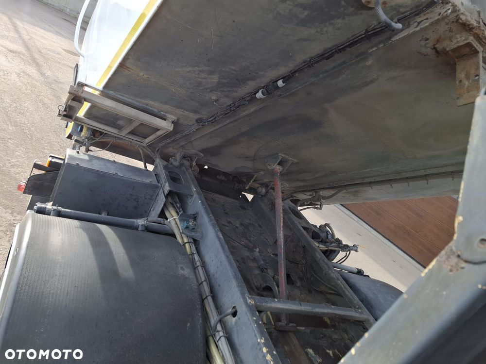 Renault Premium 260 Zamiatarka BUCHER Schorling Szczotki L/R 2 Silniki Karcher - 15