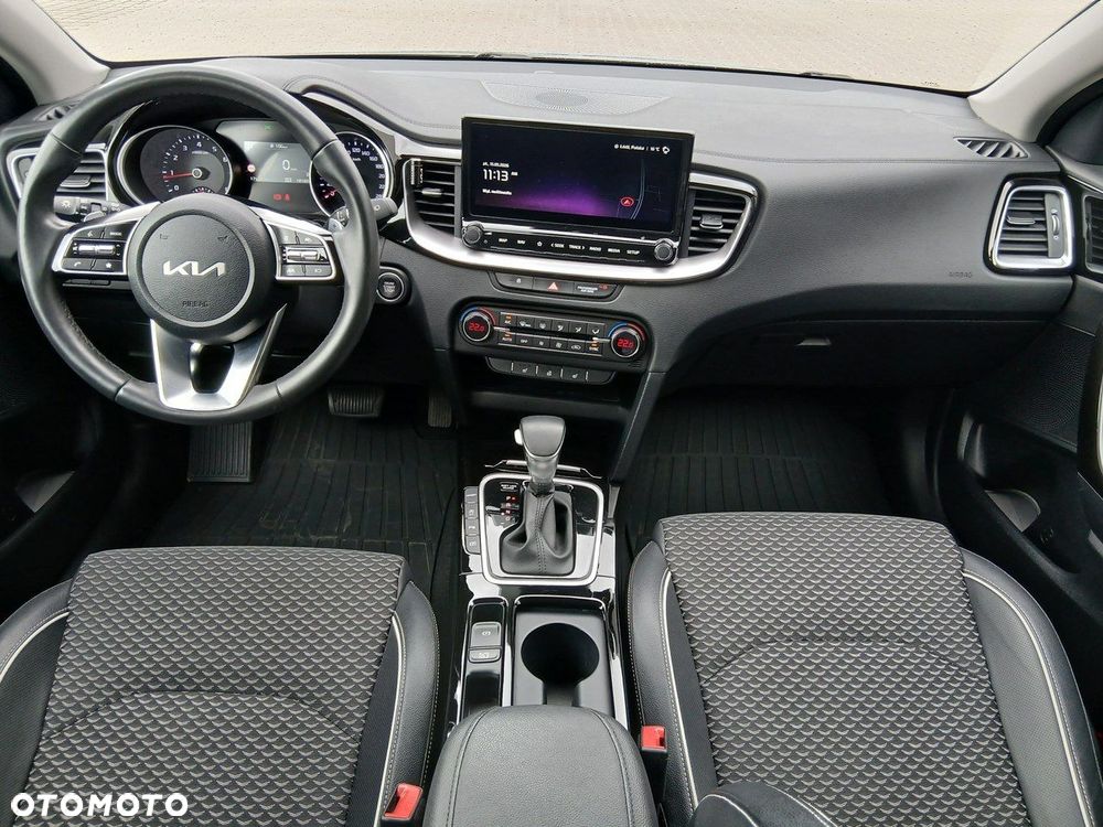 Kia Ceed - 21