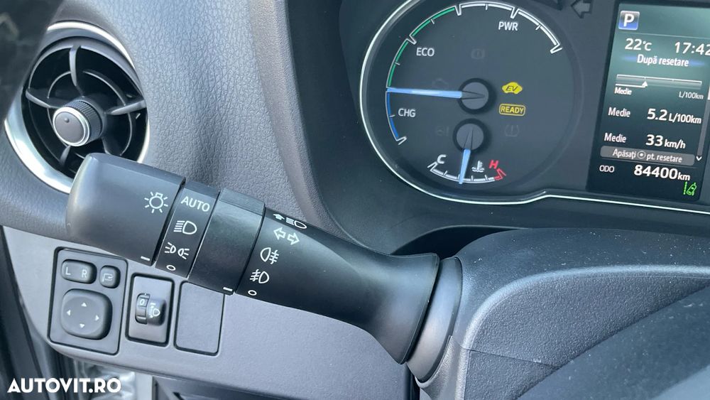 Toyota Yaris 1.5 VVT-i HSD Sol - 29