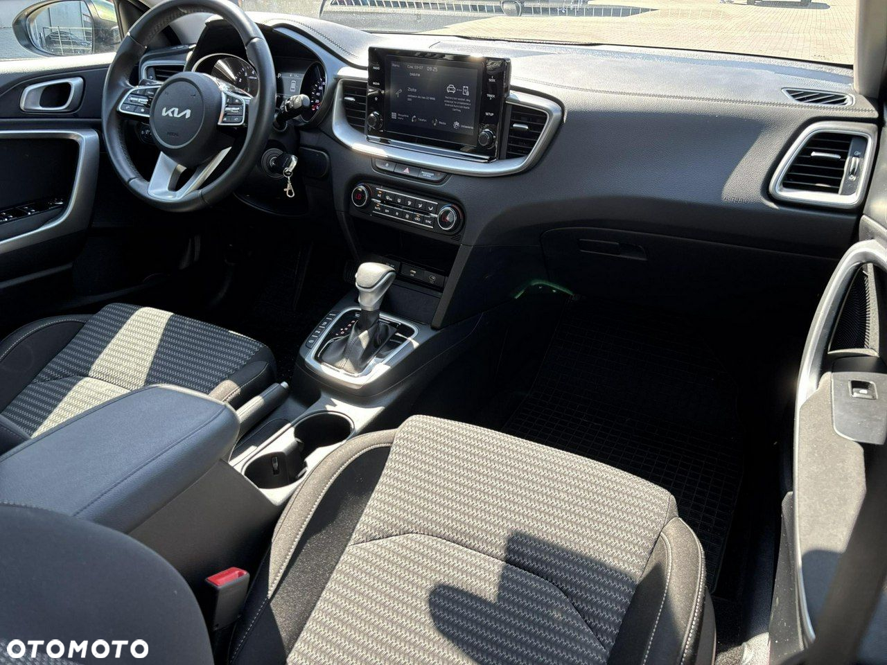 Kia Ceed 1.5 T-GDI M DCT - 16