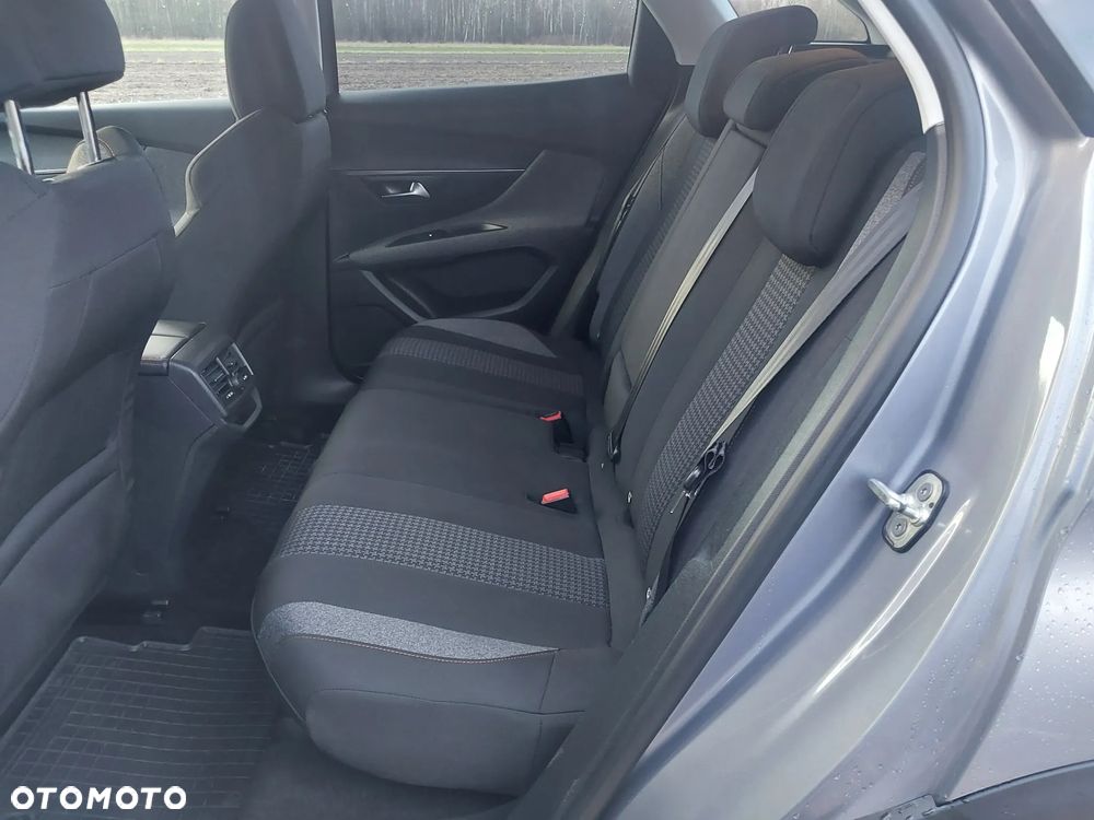 Peugeot 3008 - 23
