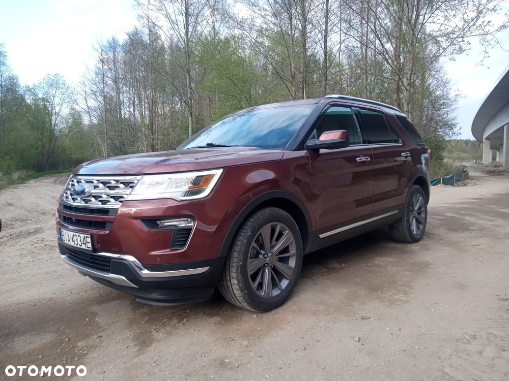 Ford Explorer - 32