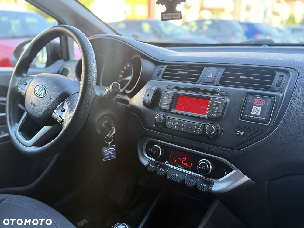 Kia Rio - 6
