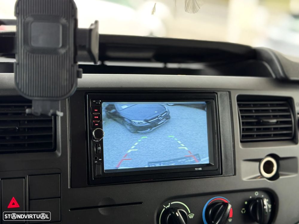 Ford Trigano Challenger Genesis 33 6 lugares - 24