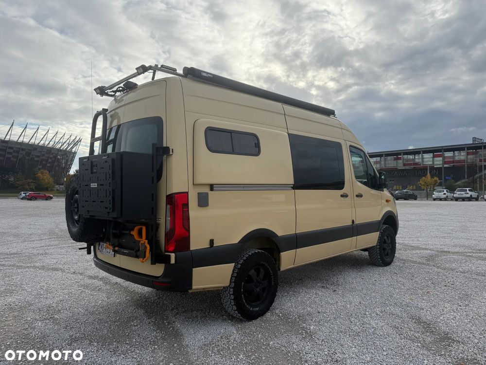 Mercedes-Benz Sprinter - 5