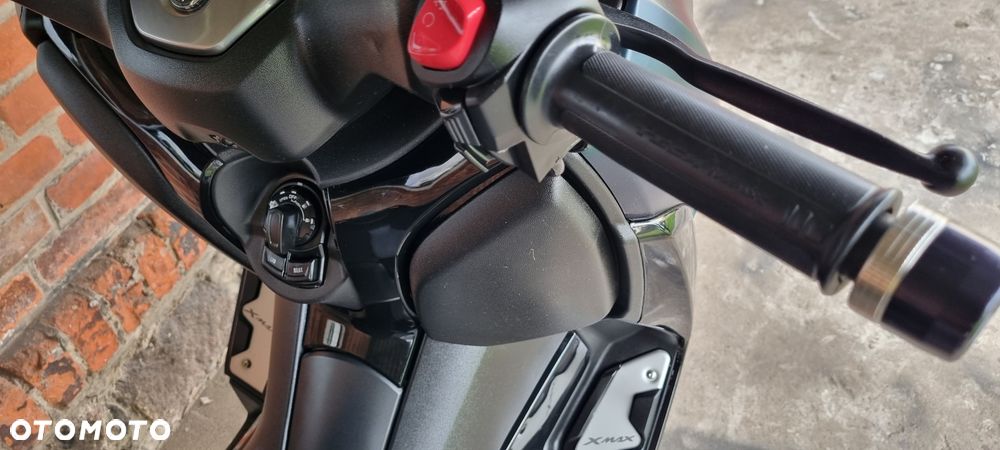 Yamaha X-max - 3
