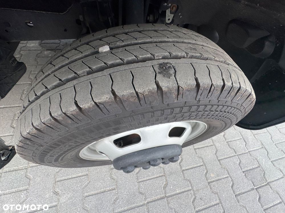 Iveco DAILY 35C18 50C15 50C17 35C14 35C15 35C17 35C18 70C17 72C15 70C18 Chłodnia Mroźnia carrier xarios 8 euro palet - 11