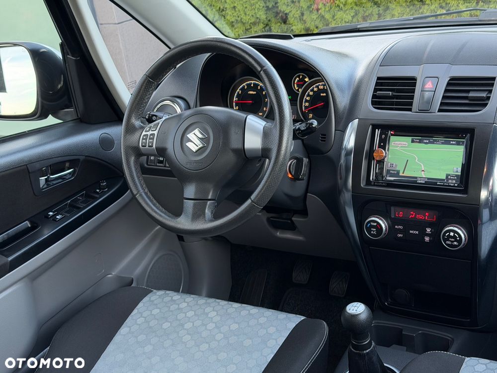 Suzuki SX4 1.6 VVT 4x4 Style - 31