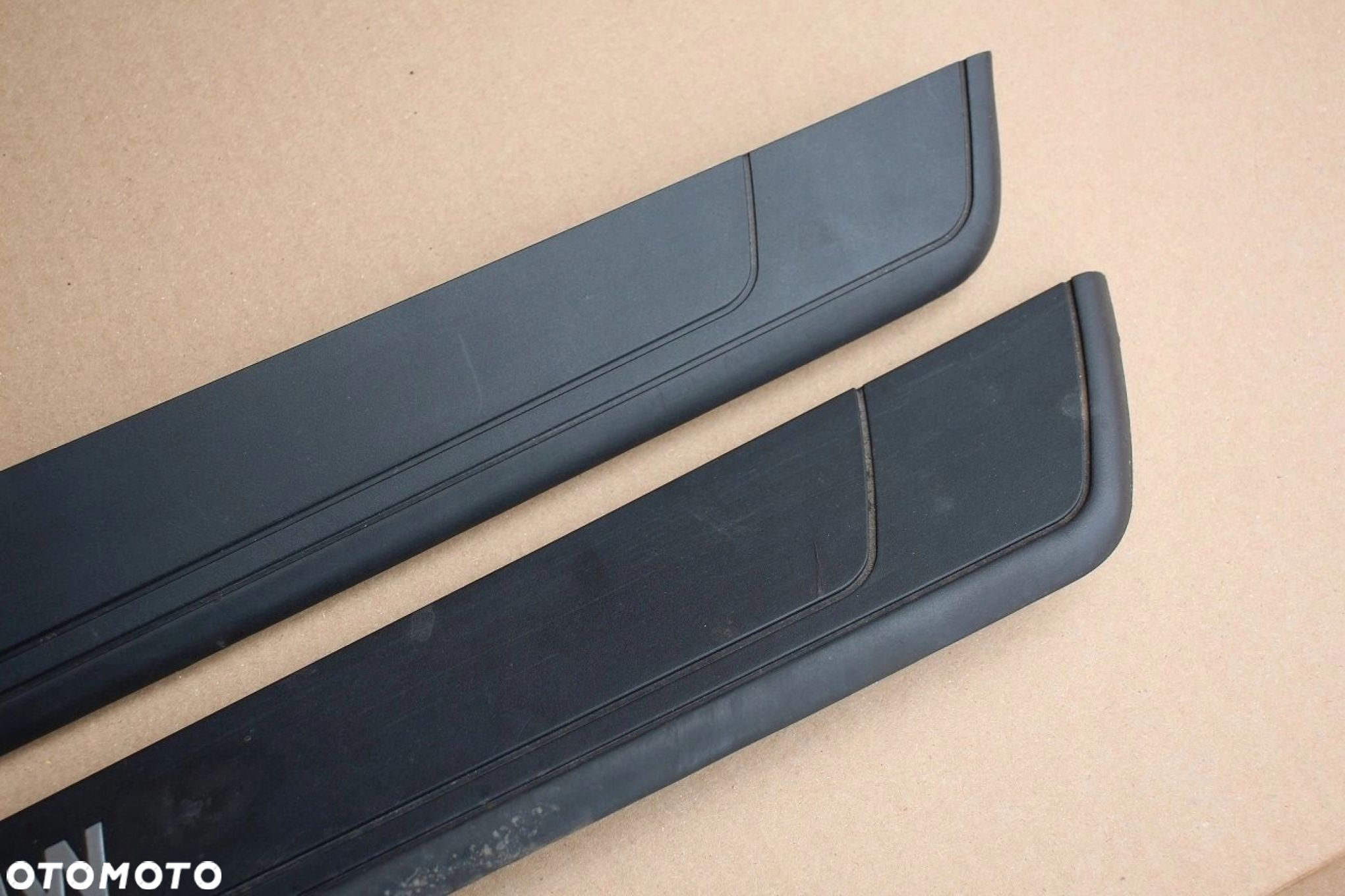 Listwy na progi progowe BMW e85 z4 oryginalne 7016653 7016654 czarne - 2