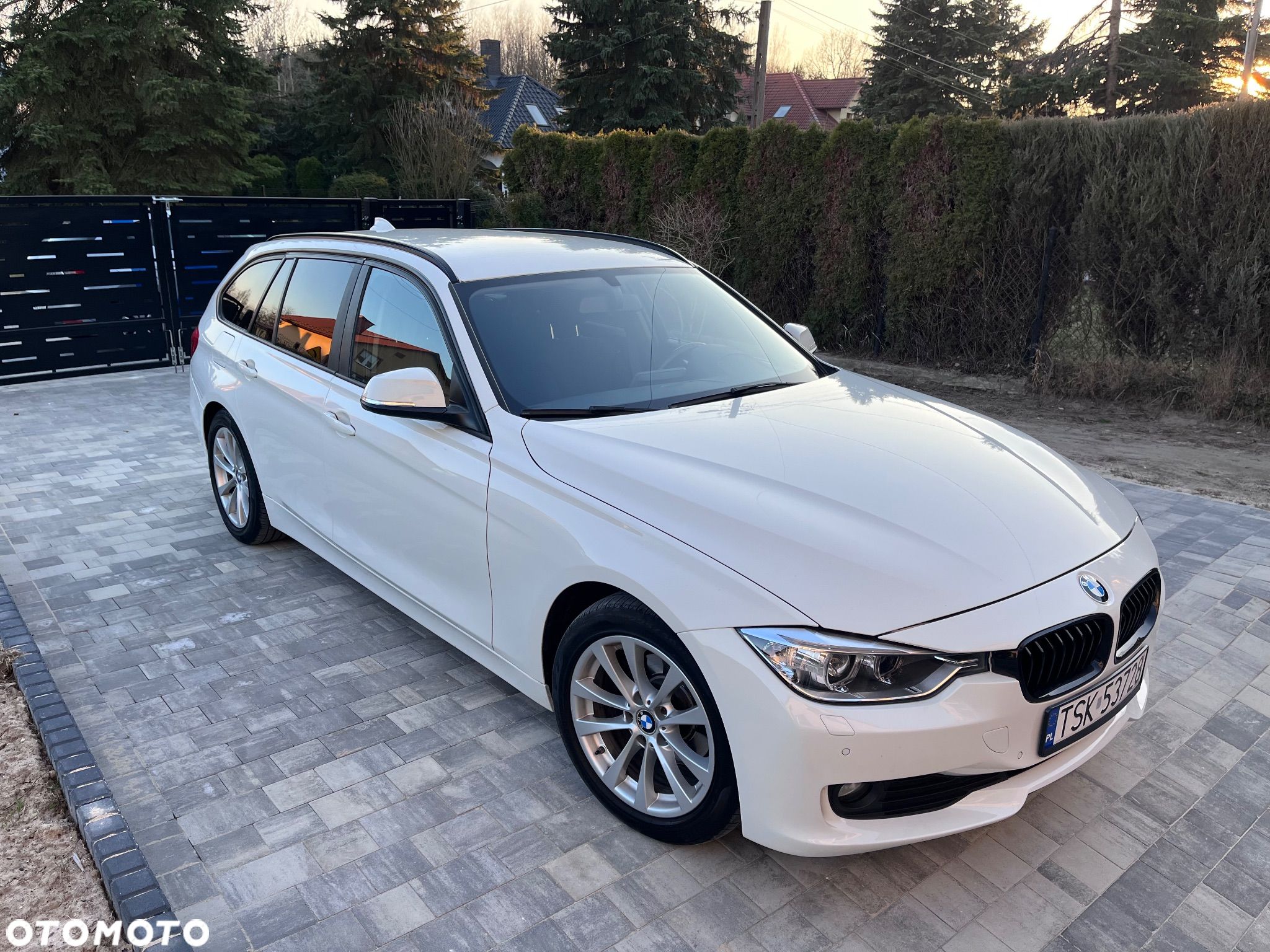 BMW Seria 3 318d xDrive - 1