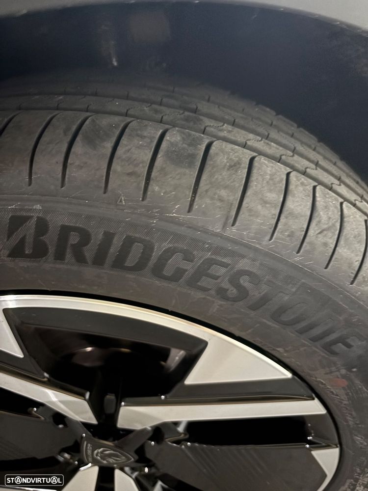 Peugeot 2008 1.2 PureTech Allure Pack - 5