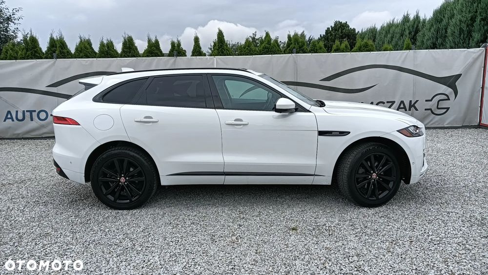 Jaguar F-Pace - 5