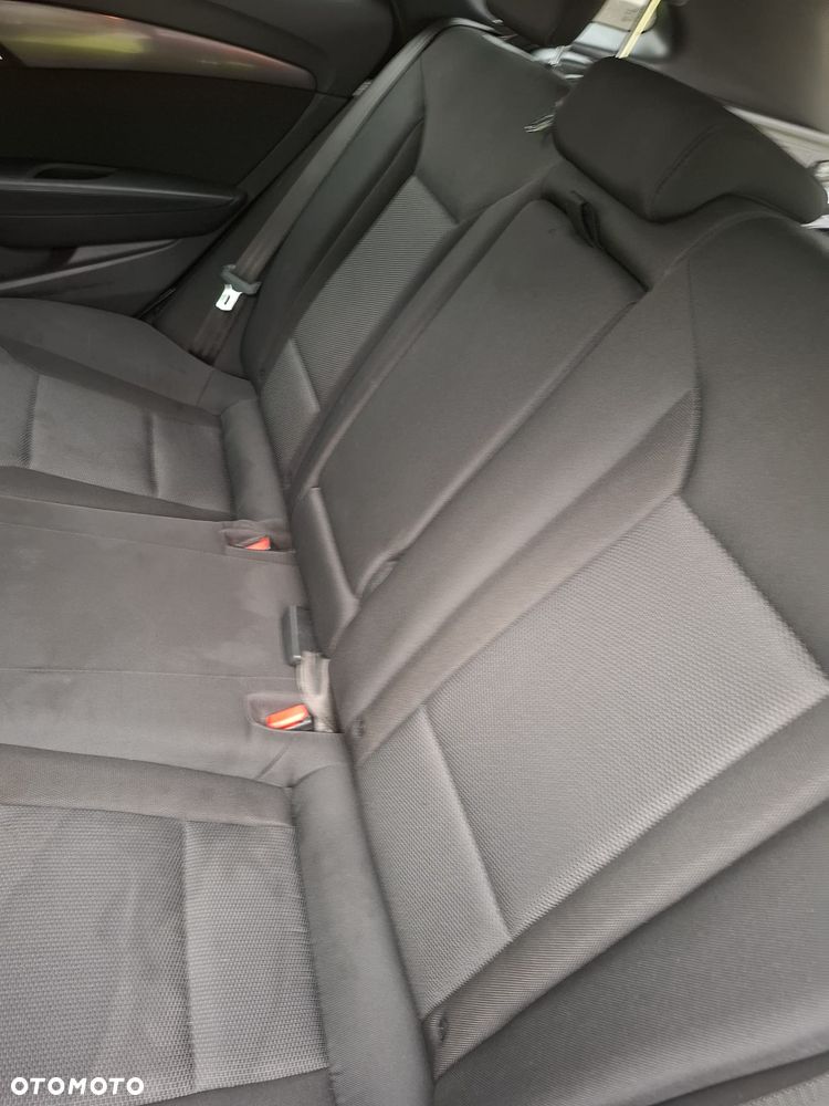 Hyundai i40 Kombi 1.7 CRDi DCT Premium - 16