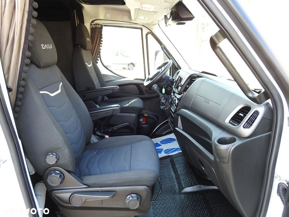 Iveco DAILY 70C18 KONTENER WINDA 14 PALET WEBASTO TEMPOMAT NAWIGACJA LEDY BLIŹNIACZE KOŁA KLIMATYZACJA  180KM - 35
