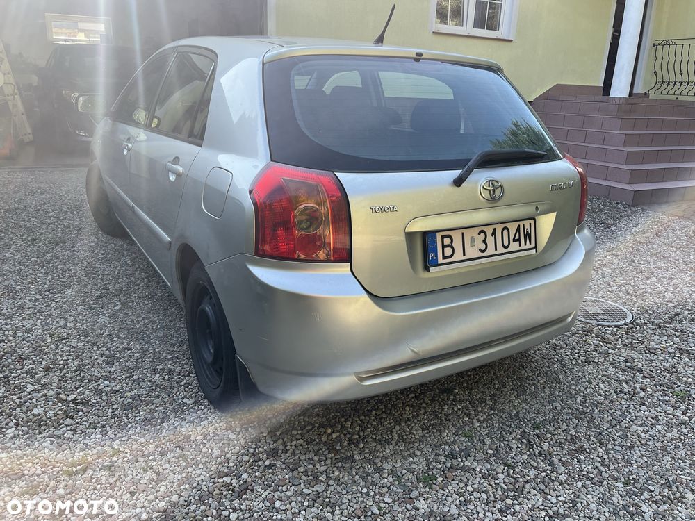 Toyota Corolla - 5