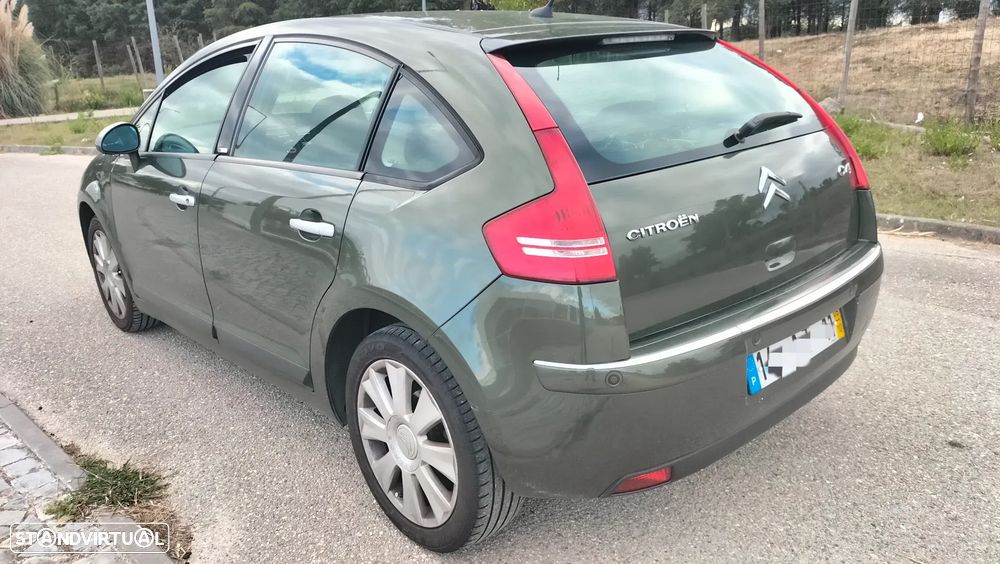 Citroën C4 1.6 HDi 110 Exclusive - 4