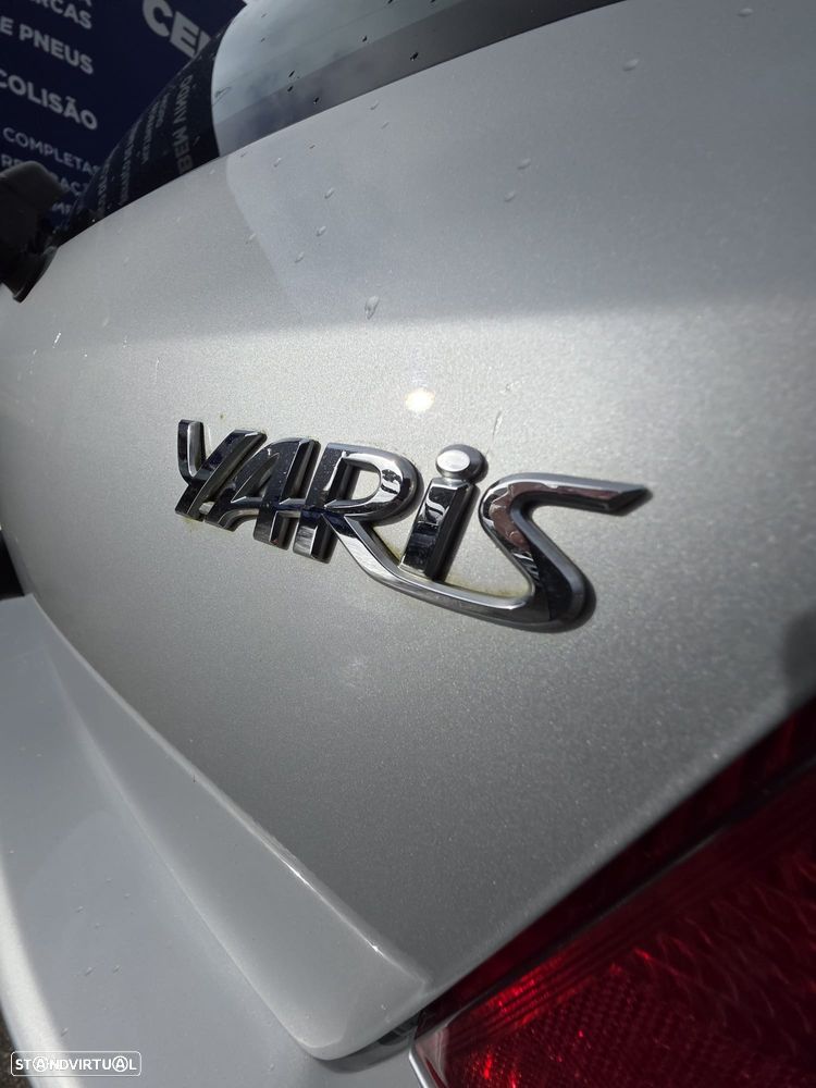 Toyota Yaris 1.4 D-4D Executive - 12