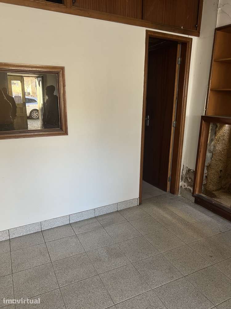 Moradia geminada T9+ com sótão em Figueira - Grande imagem: 2/21