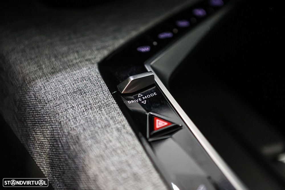 Peugeot 5008 1.2 Hybrid GT e-DCS6 - 41