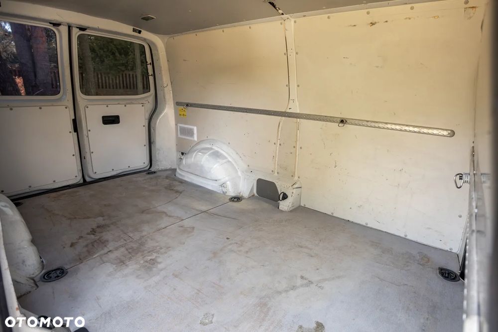 Volkswagen T5 Transporter LONG - 15