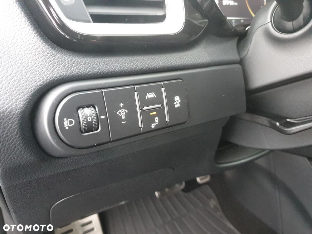 Kia Ceed 1.5 T-GDI Business Line Plus DCT - 19