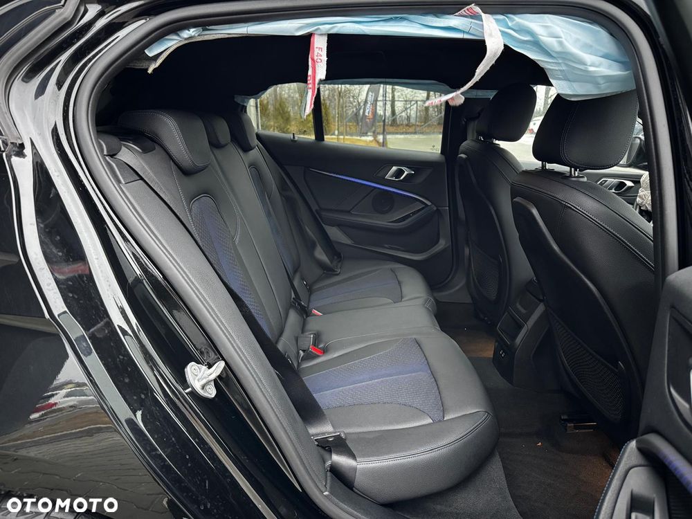 BMW Seria 1 118i Edition M Sport Shadow - 12