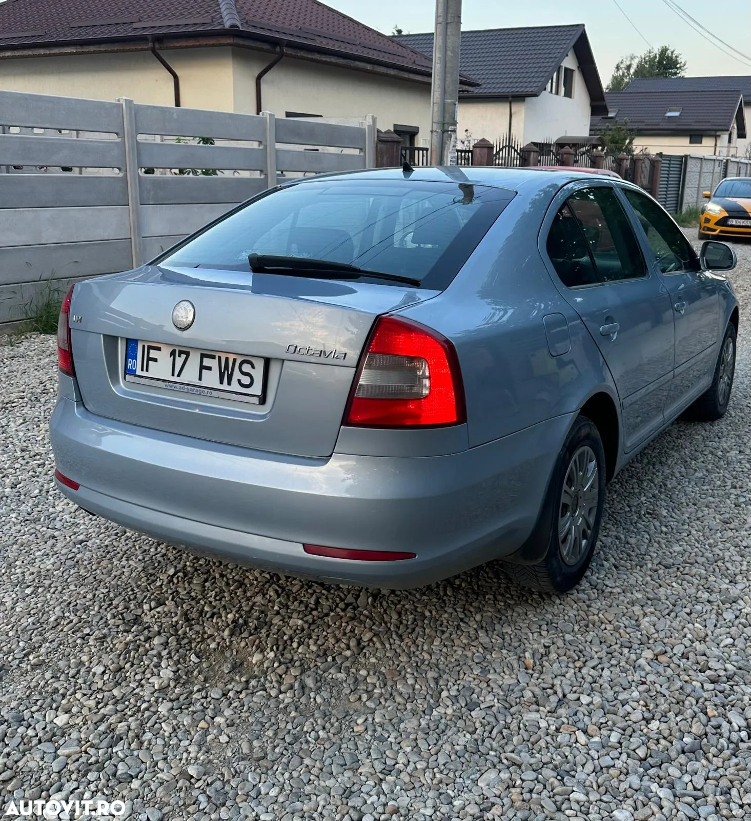 Skoda Octavia Combi 1.6 MPI Ambiente - 7