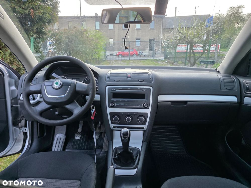 Skoda Octavia 1.6 TDI Ambiente - 4