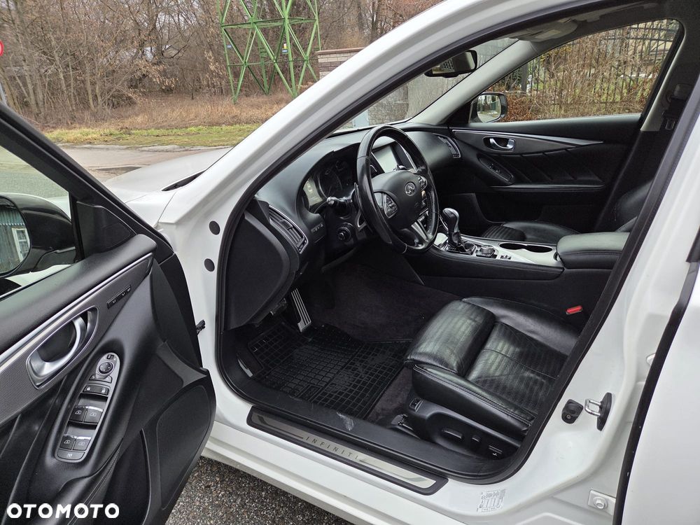 Infiniti Q50 2.2d Premium Sound Studio by Bose - 8