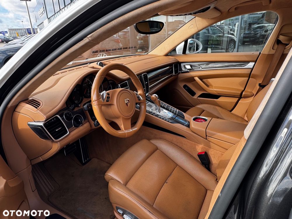 Porsche Panamera Turbo - 7