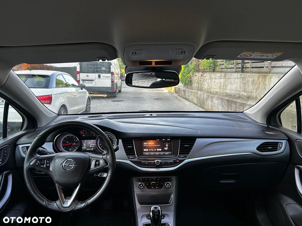 Opel Astra 1.4 Turbo Edition - 25