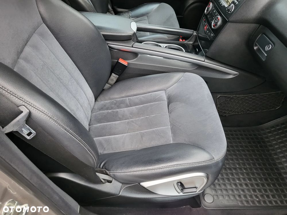 Mercedes-Benz ML - 12