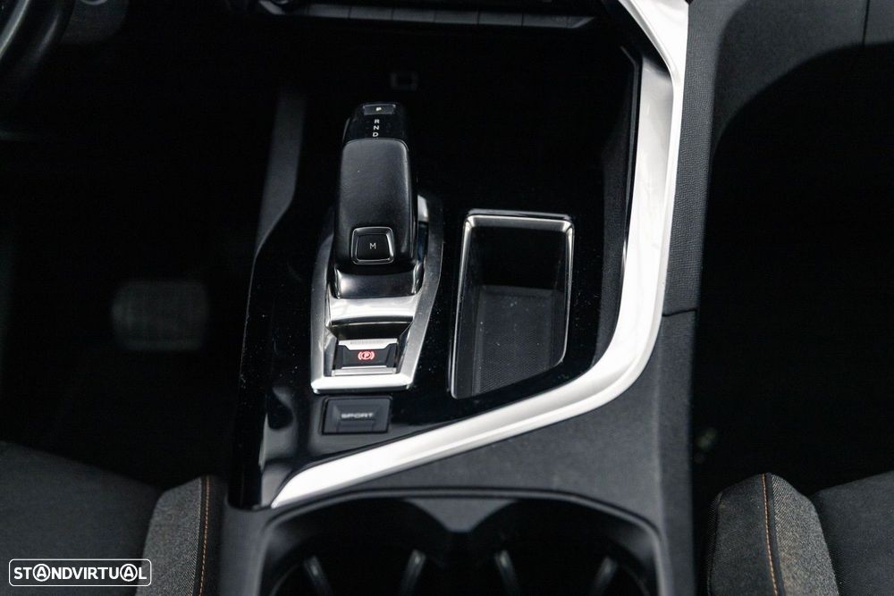 Peugeot 5008 1.6 BlueHDi Allure EAT6 - 38