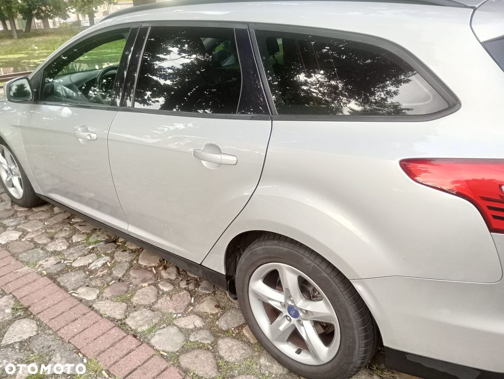 Ford Focus 1.6 TDCi Edition - 4