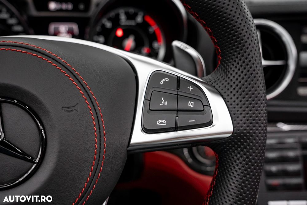 Mercedes-Benz SL ver-63-amg-amg-speedshift-mct-7--gang-sportgetriebe-amg-performance-package - 32