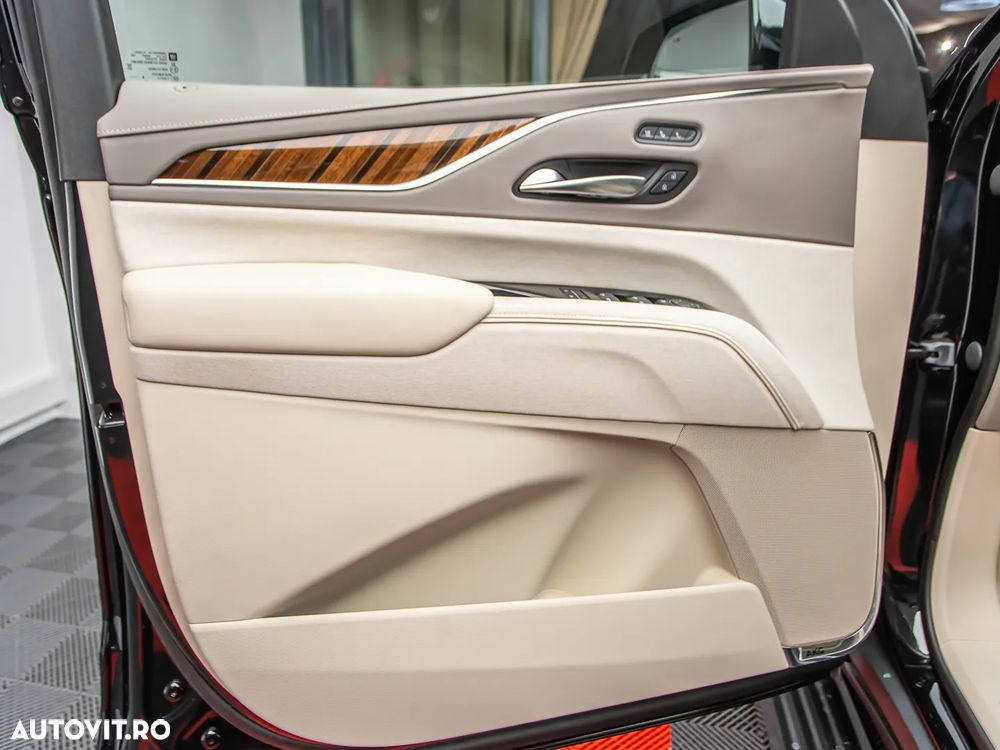 Cadillac Escalade 6.2 V8 ESV Platinum - 16