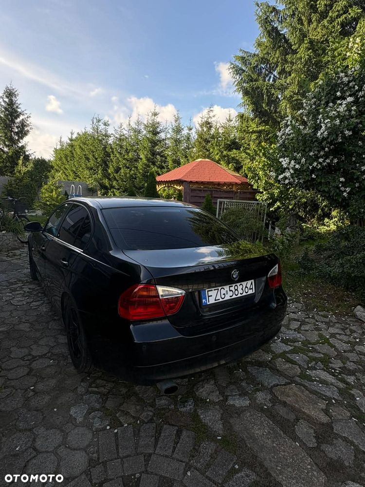 BMW Seria 3 318d - 5