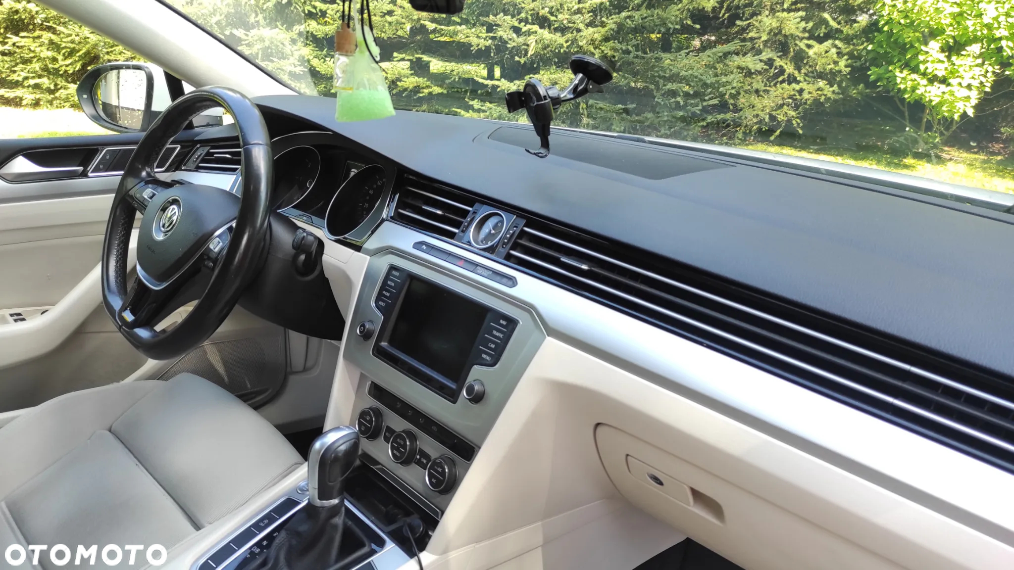 Volkswagen Passat 2.0 TDI BMT Comfortline DSG - 10