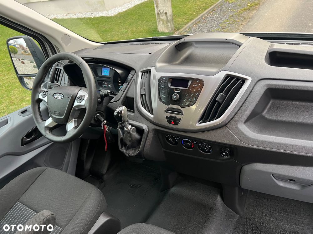 Ford Transit - 9