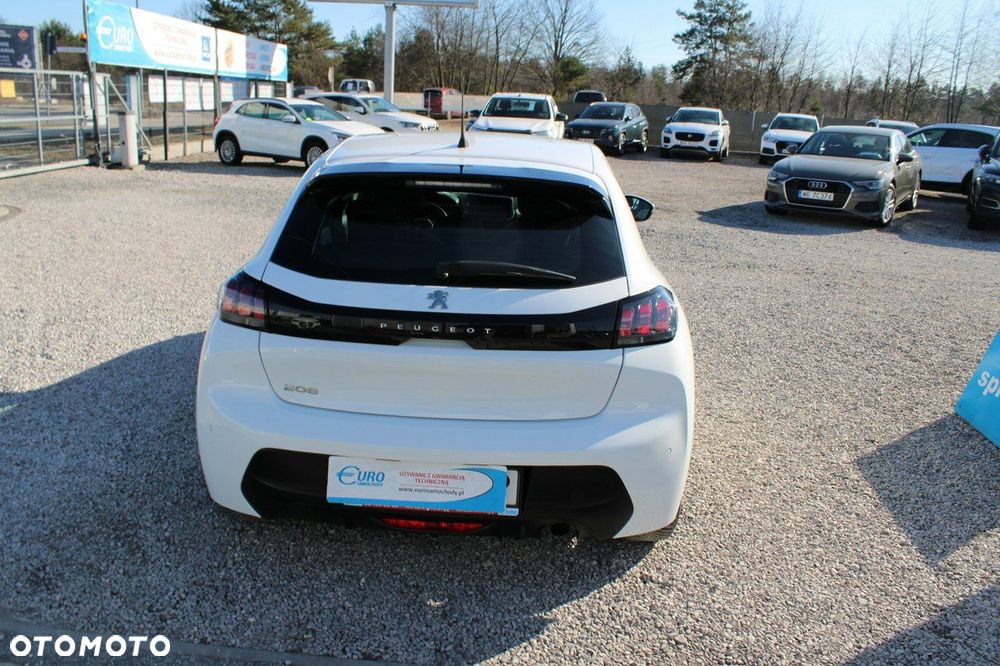Peugeot 208 - 7