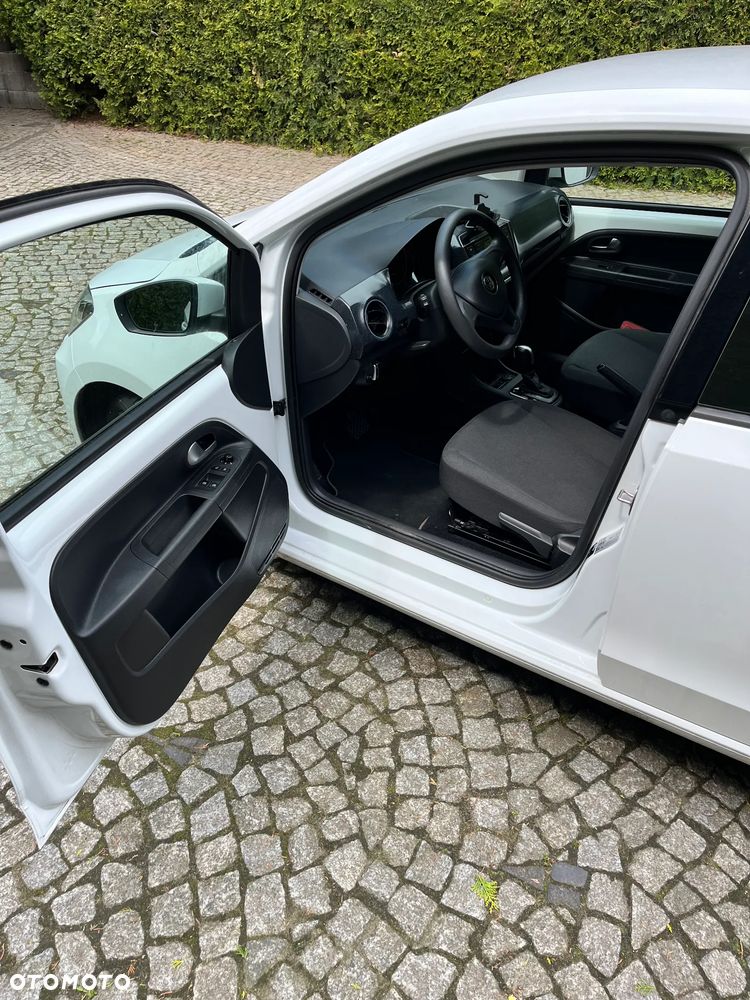 Volkswagen up! e-up - 5