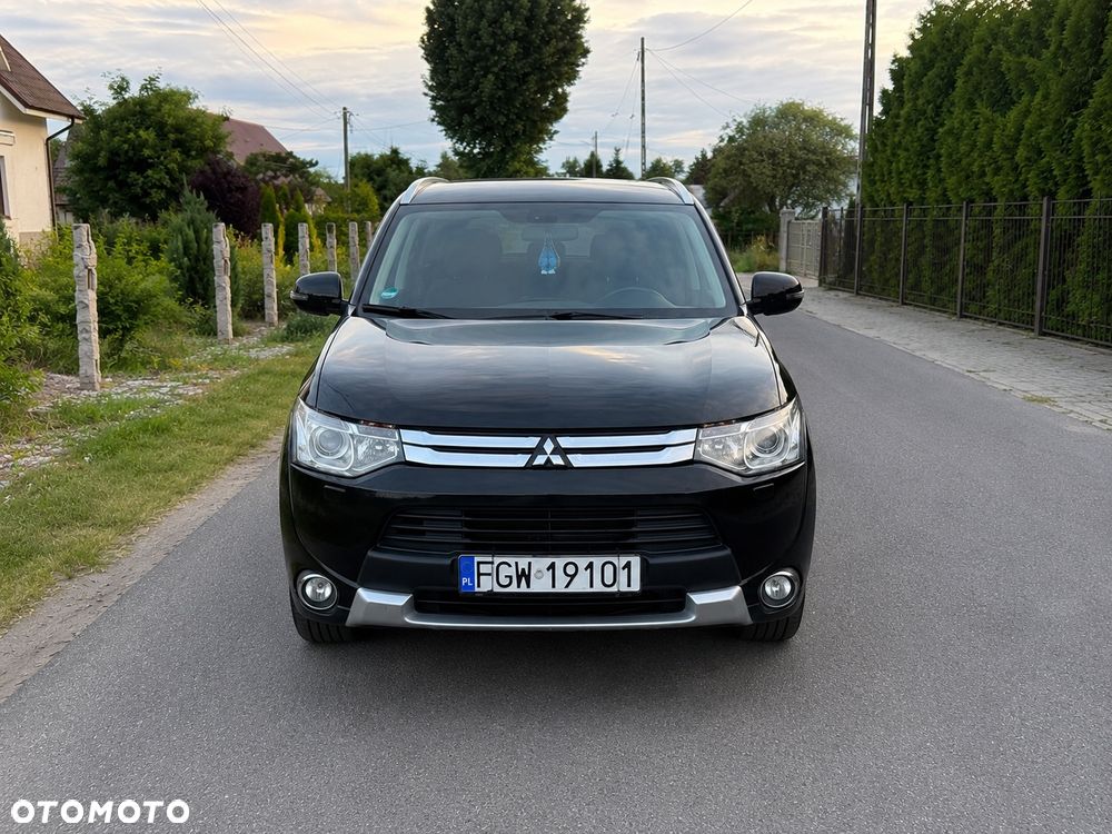 Mitsubishi Outlander 2.2 DID Intense + 4WD - 7