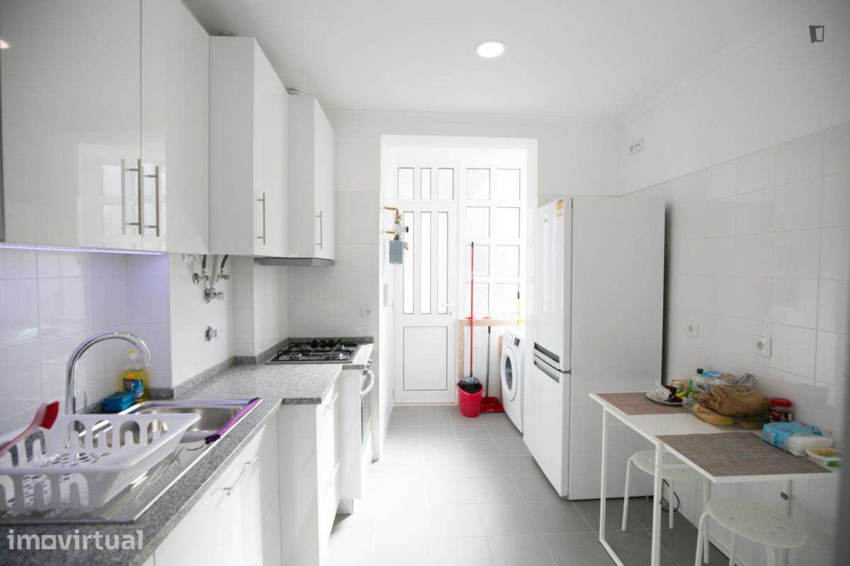 Quarto - localizado em Santa Apolónia Lisbon - Grande imagem: 4/25