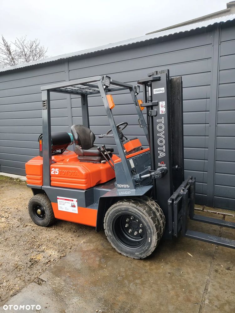 Toyota 5FGF25 - 3