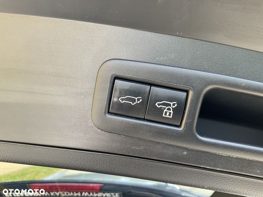 Lexus UX - 31