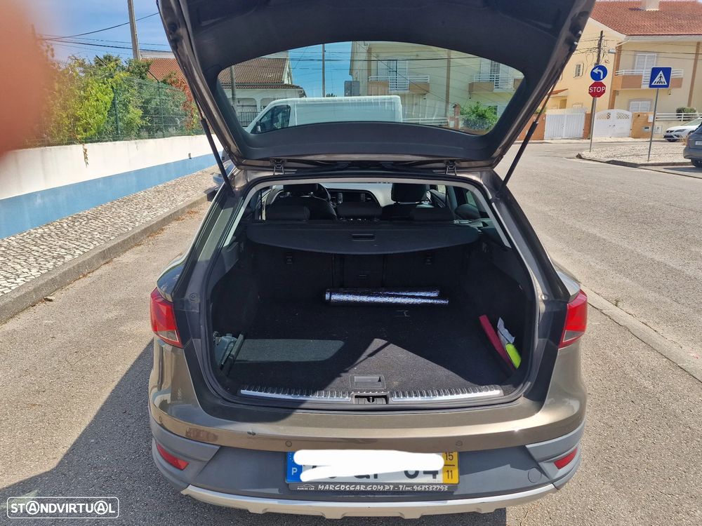SEAT Leon X-Perience 1.6 TDi - 4
